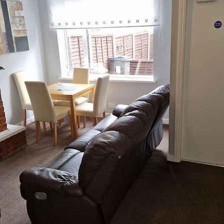 4 Bedroom Perfect Home For The Family Getaway Birmingham Extérieur photo